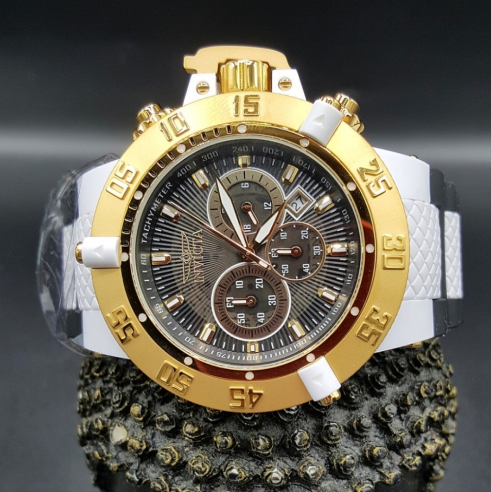 FIRM PRICE-NEW INVICTA SUBAQUA NOMA CHRONOGRAPH WATCH.